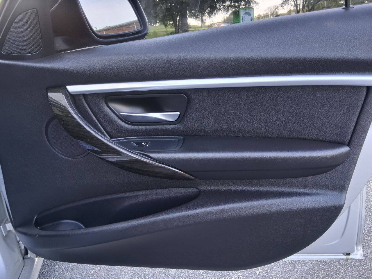 Used 2016 BMW 328i Sedan RWD image 18