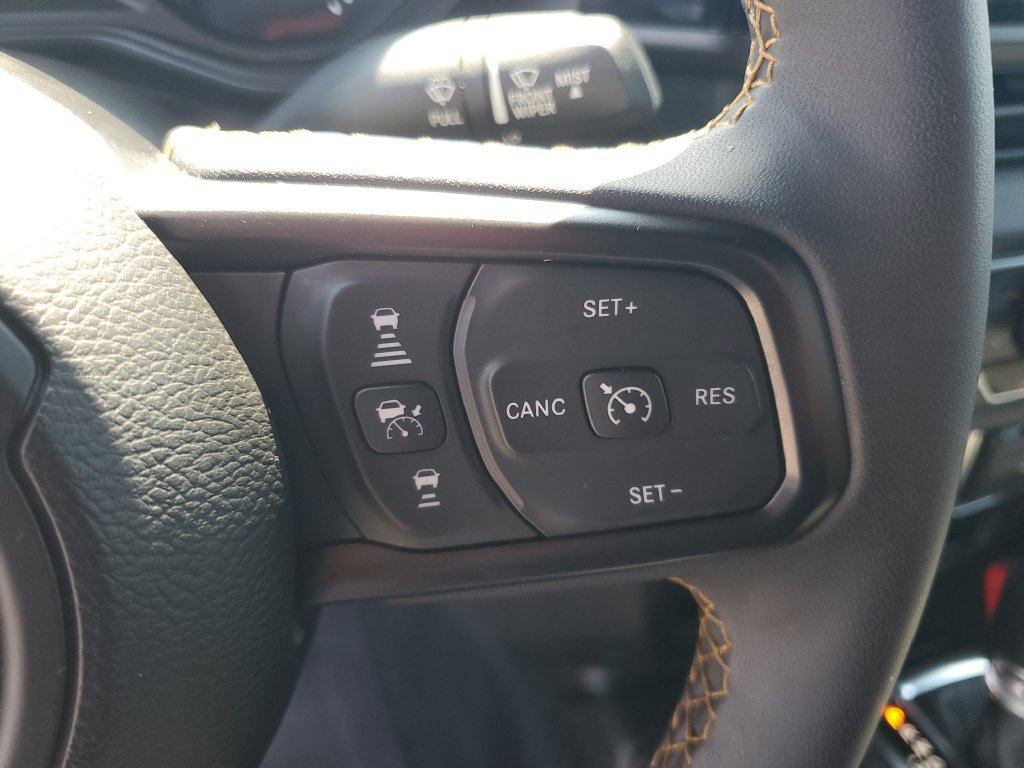 Used 2024 Jeep Wrangler Unlimited w/ Convenience Group AWD/4WD image 12