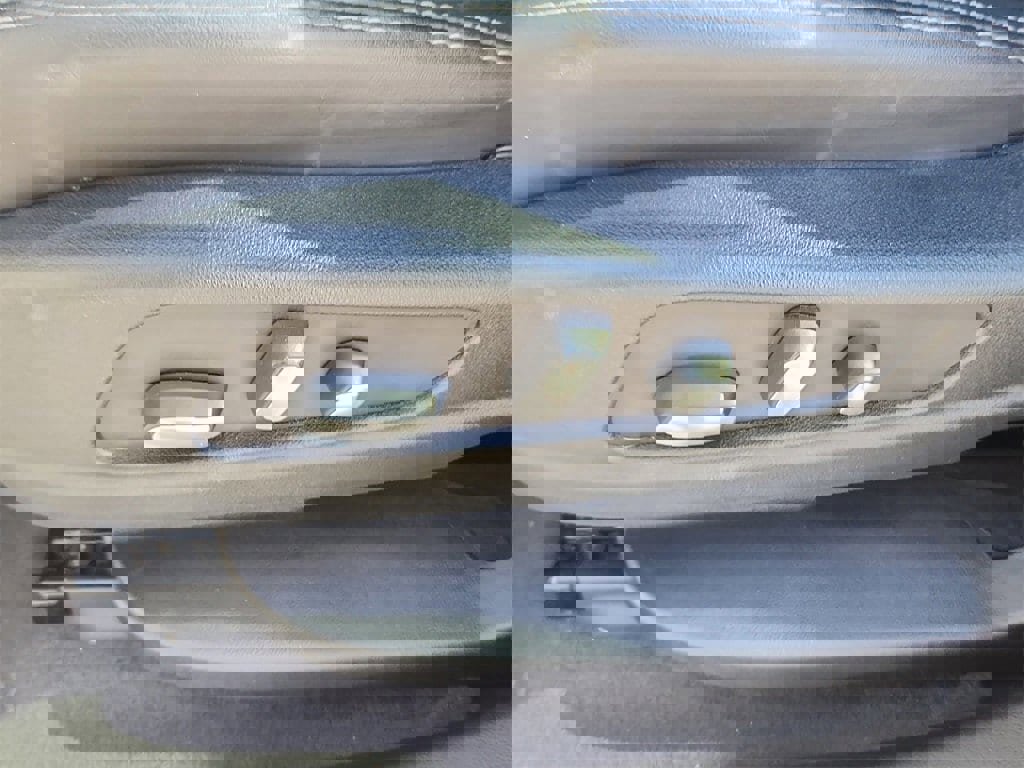 Certified 2025 Cadillac XT5 Premium Luxury image 16