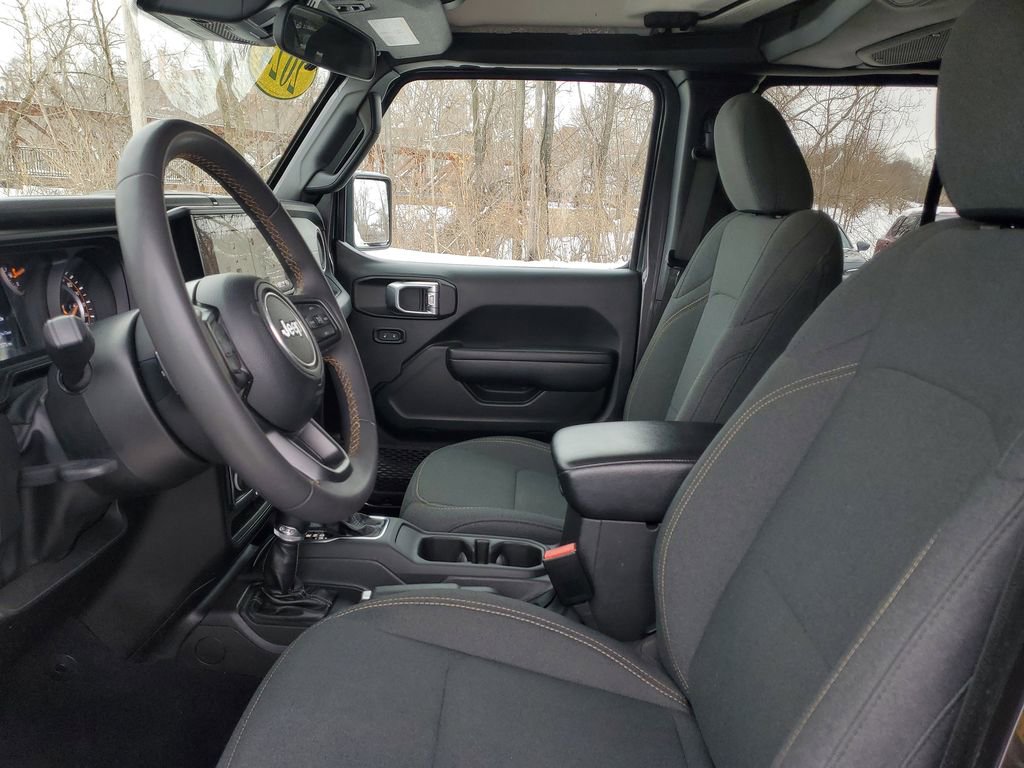 Used 2024 Jeep Wrangler Sport S image 7