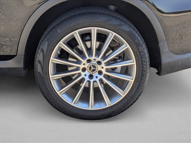 Used 2020 Mercedes-Benz GLC 300 4MATIC image 24