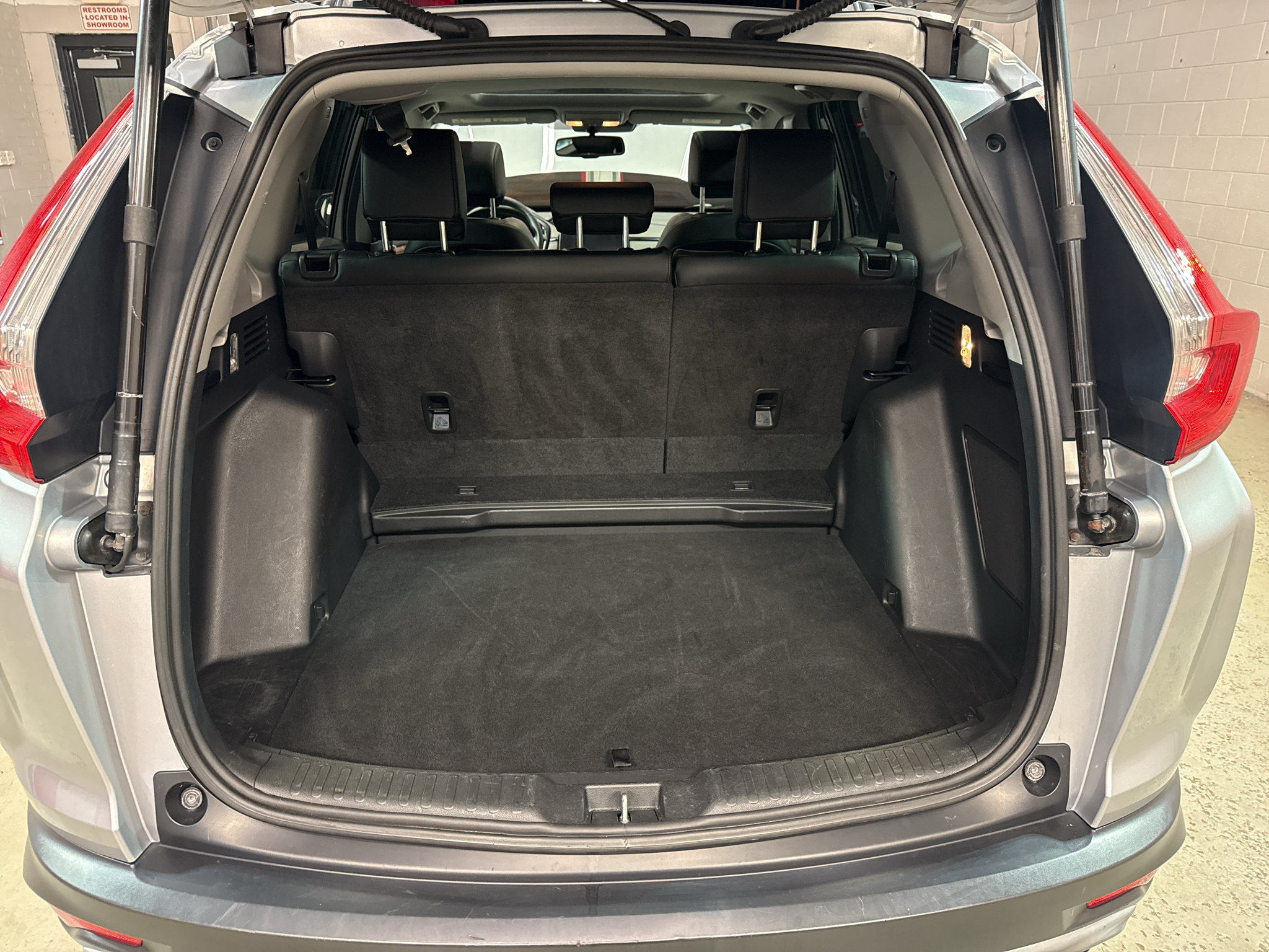 Used 2017 Honda CR-V Touring image 33