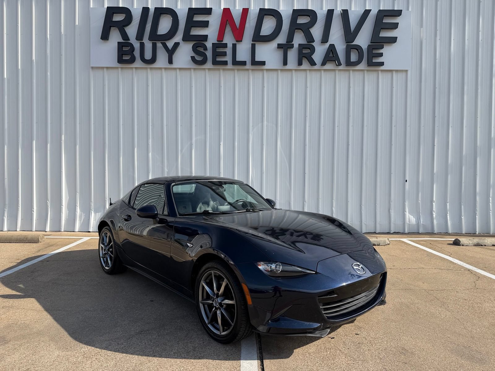 Used 2021 MAZDA MX-5 Miata RF Grand Touring RWD image 7