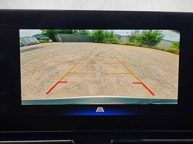 Used 2025 Chevrolet TrailBlazer LT FWD image 13
