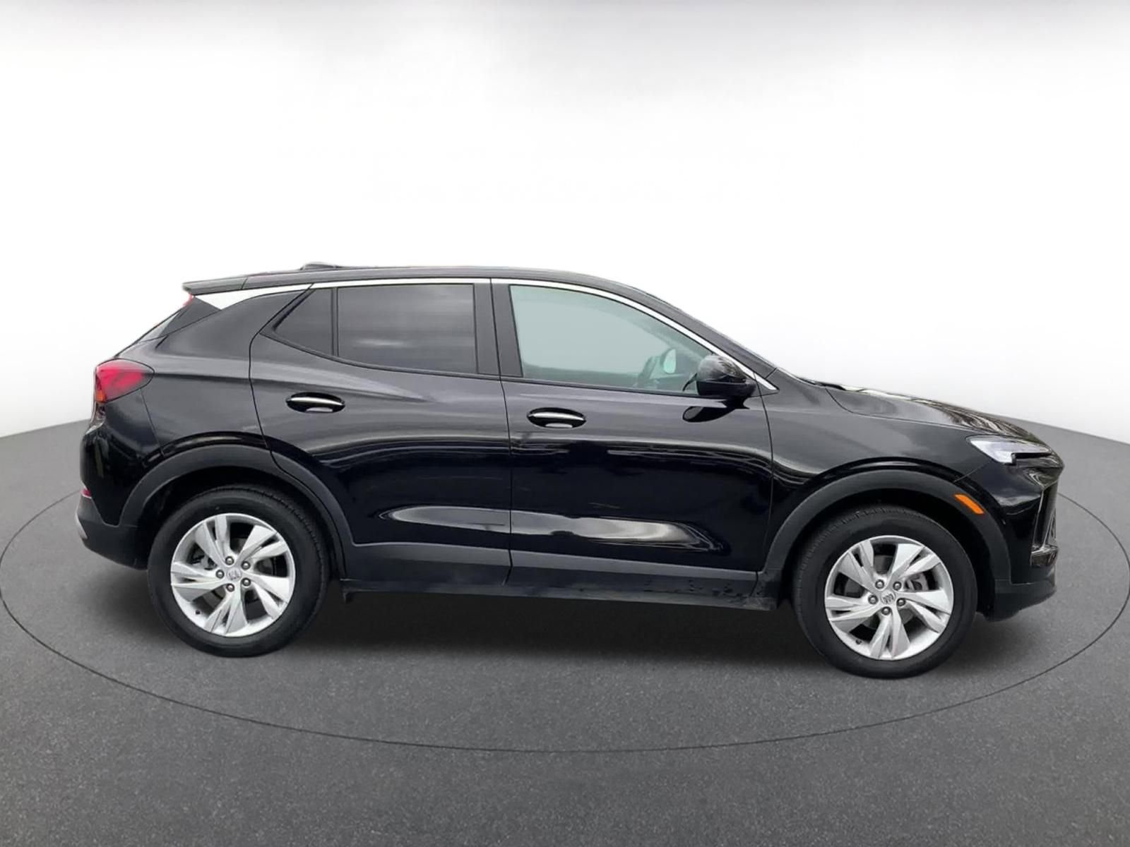 Used 2025 Buick Encore GX Preferred image 16