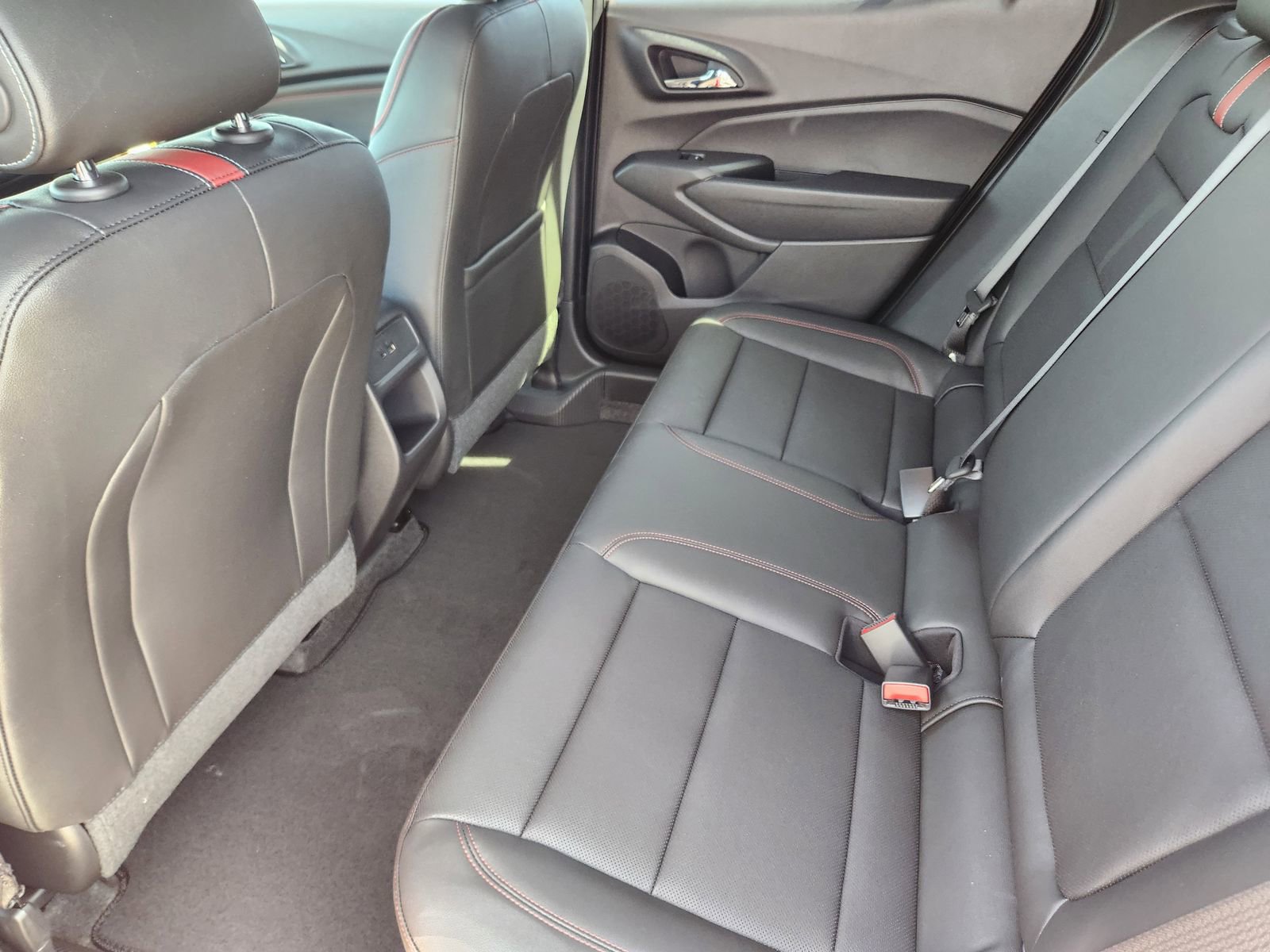 New 2026 Chevrolet Trax RS w/ Sunroof Package image 24