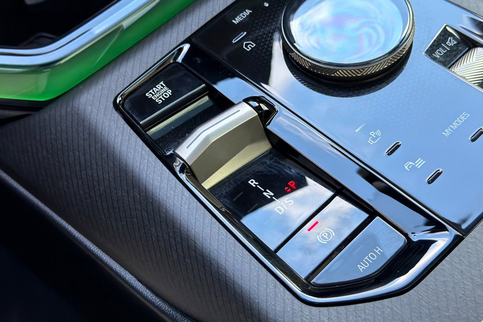 Used 2025 BMW X3 xDrive30i w/ Convenience Package image 27