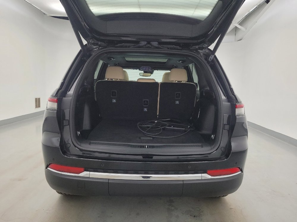 Used 2024 Jeep Grand Cherokee Limited 4xe image 29