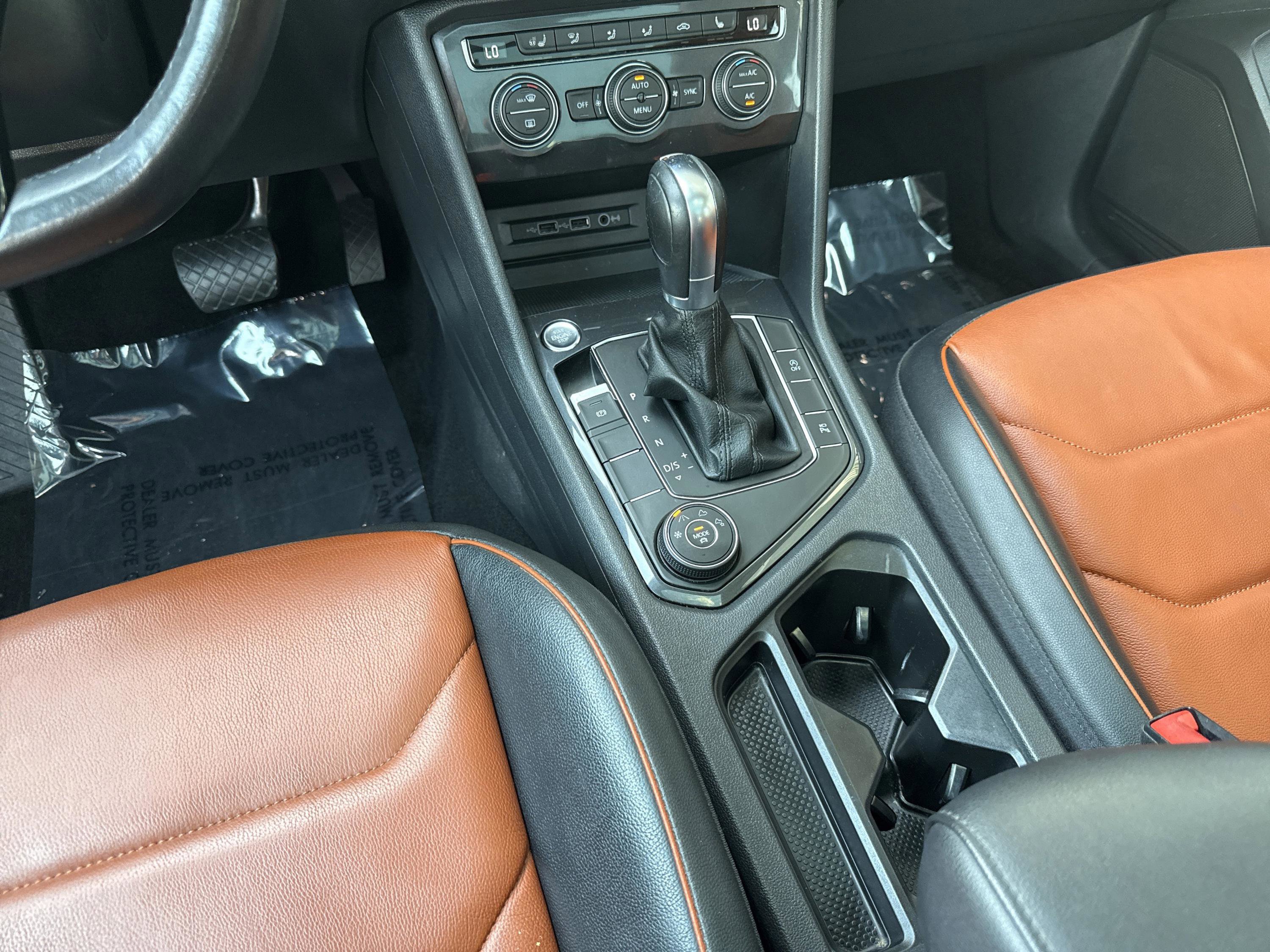 Used 2019 Volkswagen Tiguan SEL Premium image 12