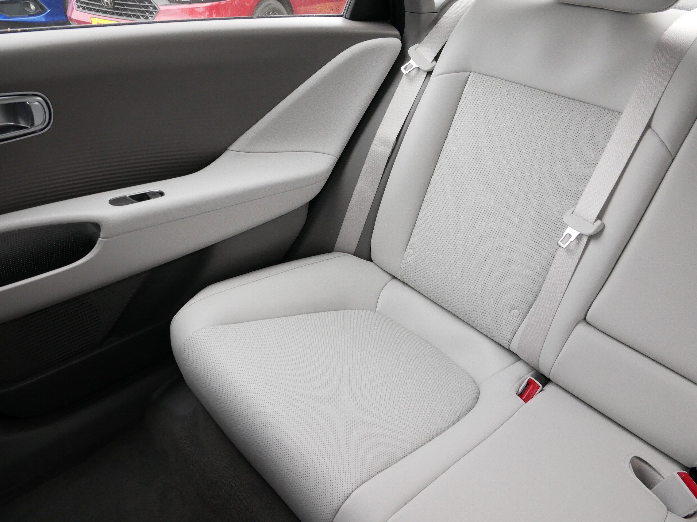 Used 2025 Hyundai Ioniq 6 SEL image 12