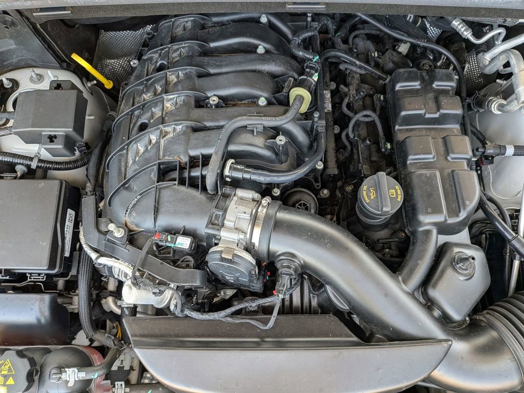 Used 2022 Dodge Durango GT w/ Blacktop Package AWD/4WD image 13