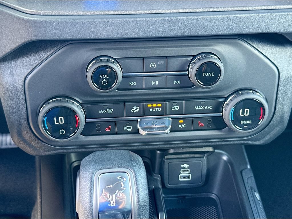 New 2026 Ford Bronco Big Bend AWD/4WD image 18
