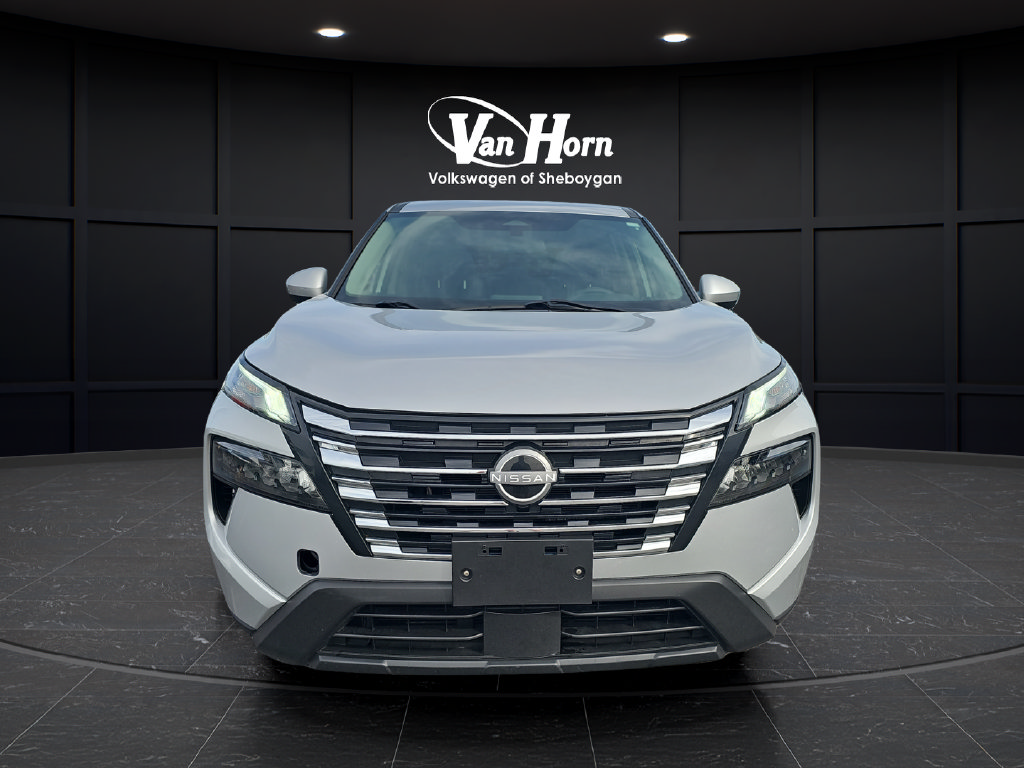Certified 2024 Nissan Rogue SV AWD/4WD image 2