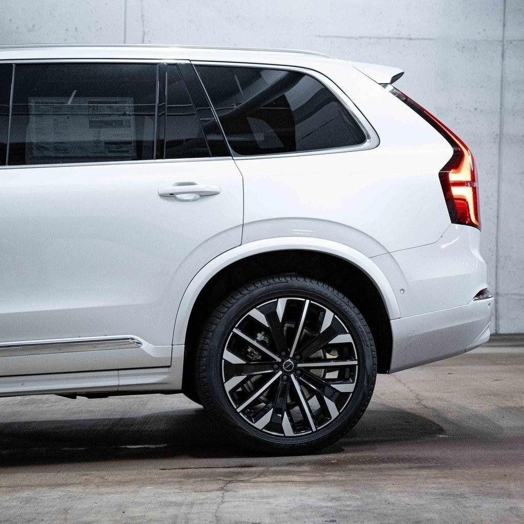 New 2026 Volvo XC90 B6 Plus w/ Protection Package Premier AWD/4WD image 5