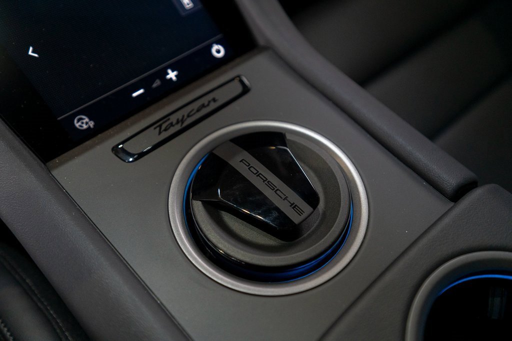 New 2026 Porsche Taycan image 29