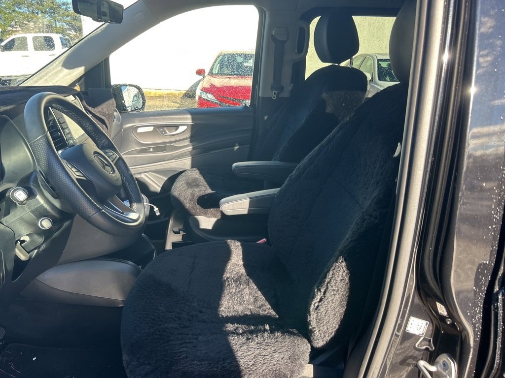 Used 2023 Mercedes-Benz Metris Passenger image 14