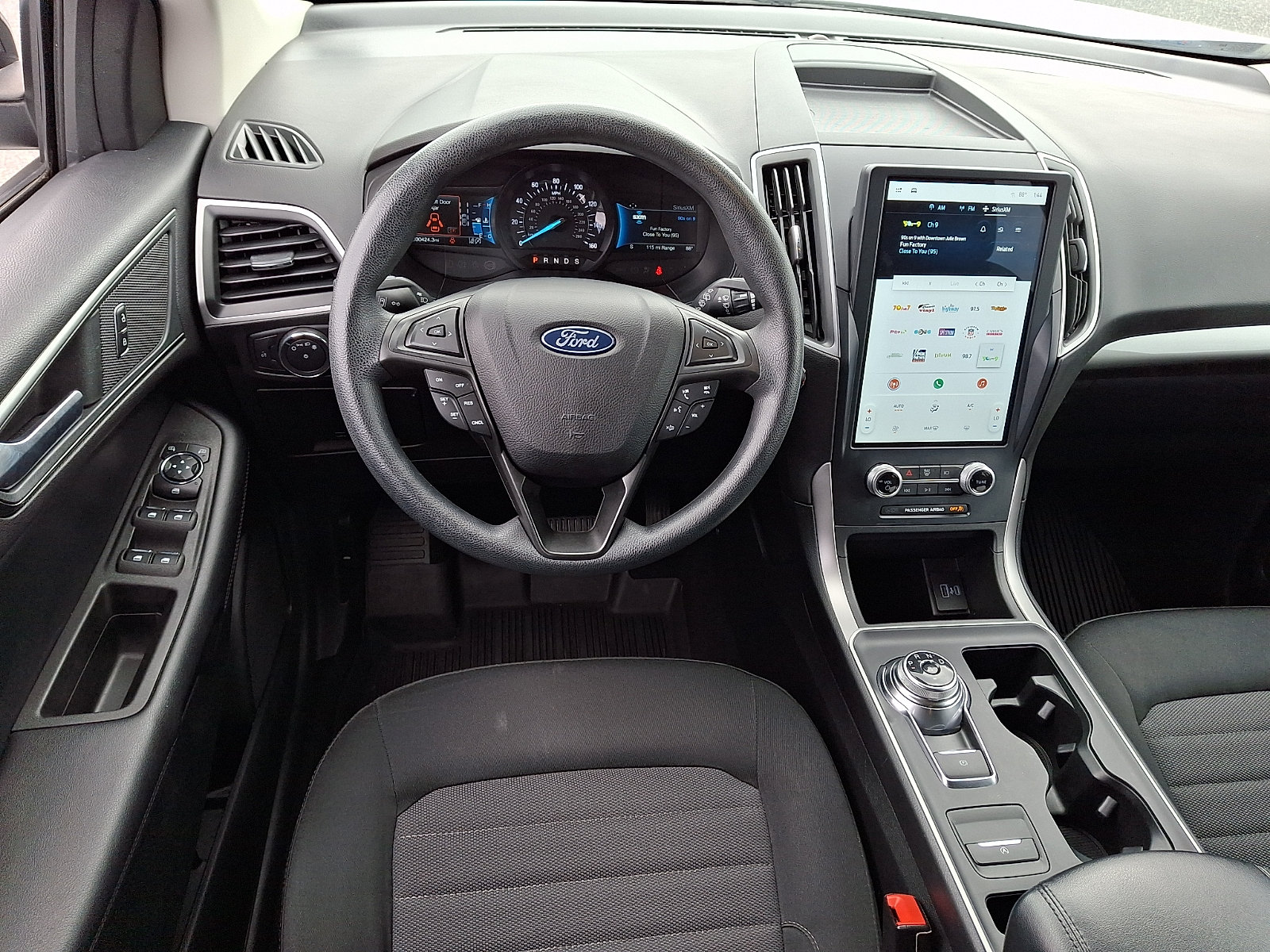 Certified 2022 Ford Edge SE w/ Black Appearance Package AWD/4WD image 12