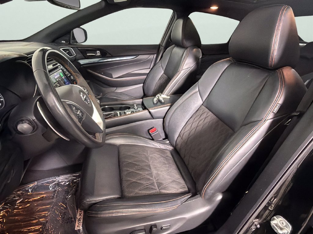 Used 2022 Nissan Maxima SR w/ Sport Mat Group FWD image 18