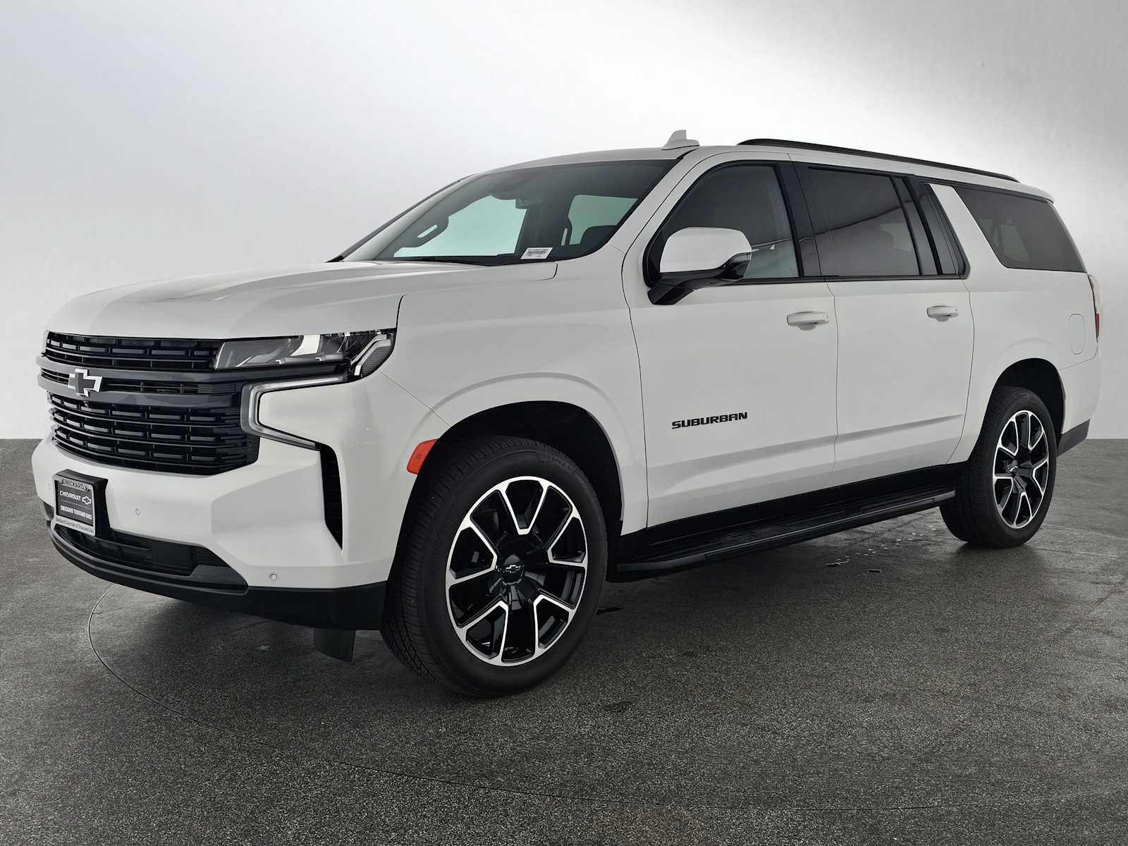 Used 2024 Chevrolet Suburban RST w/ Luxury Package image 7