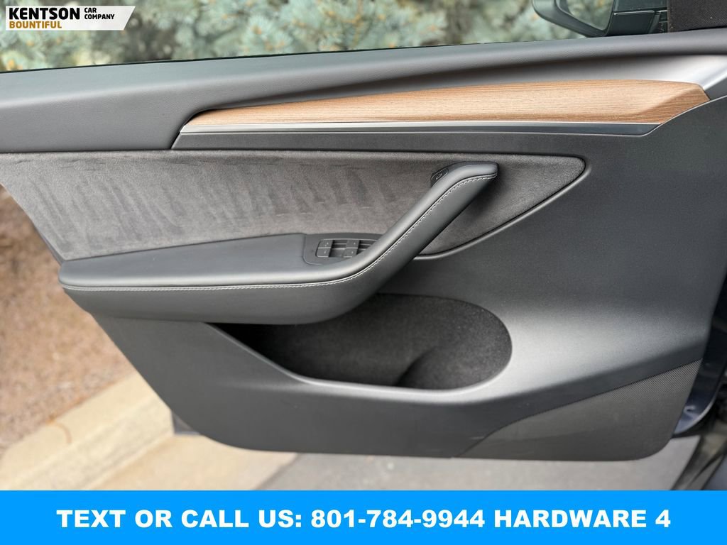 Used 2023 Tesla Model Y Long Range image 16