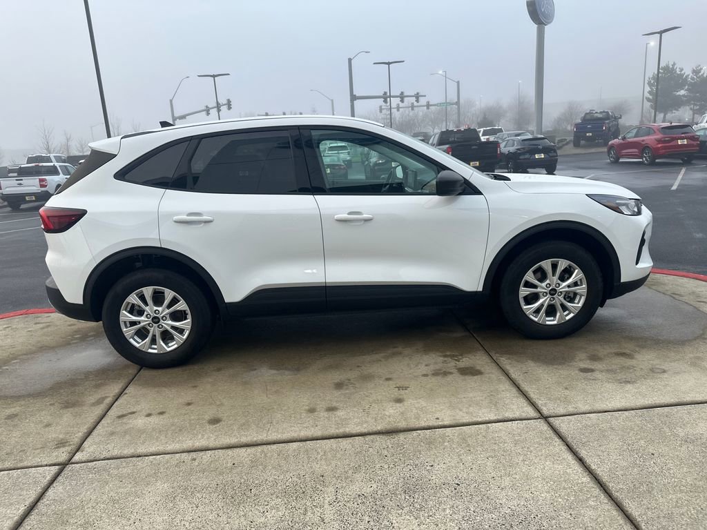 Used 2025 Ford Escape Active w/ Tech Pack #1 image 5