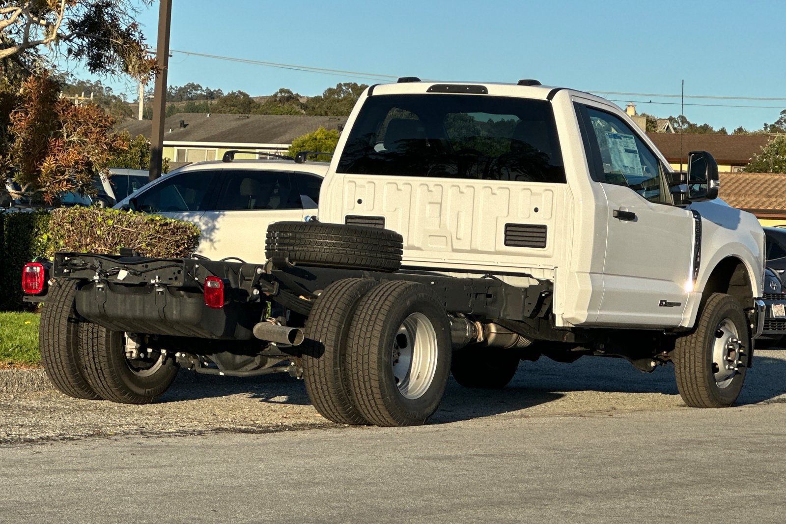 Used 2024 Ford F350 XLT AWD/4WD image 5
