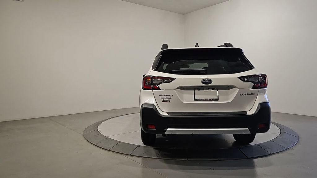 New 2025 Subaru Outback Limited image 4
