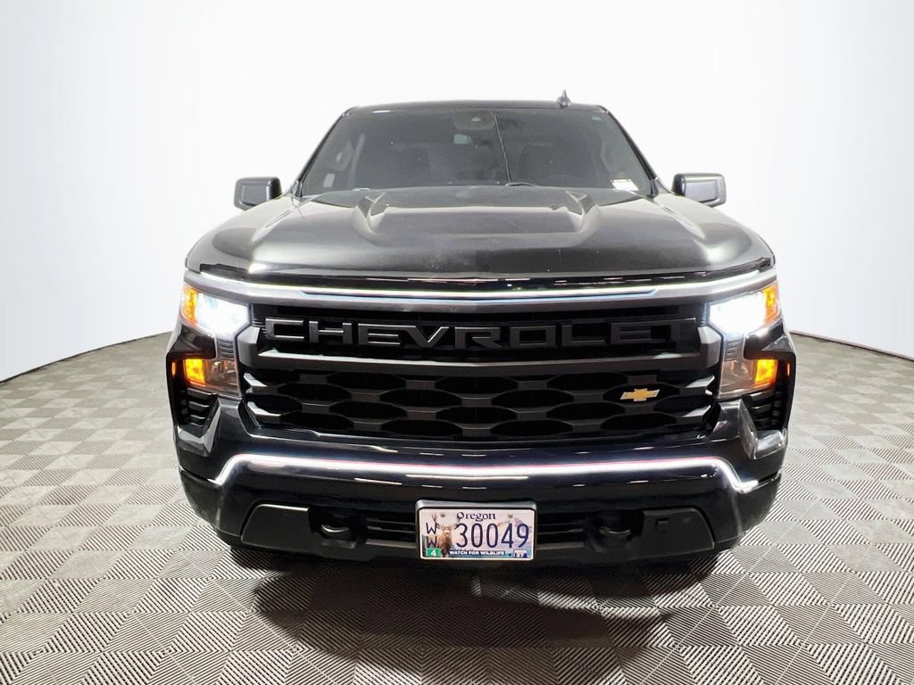 Used 2022 Chevrolet Silverado 1500 Custom AWD/4WD image 2