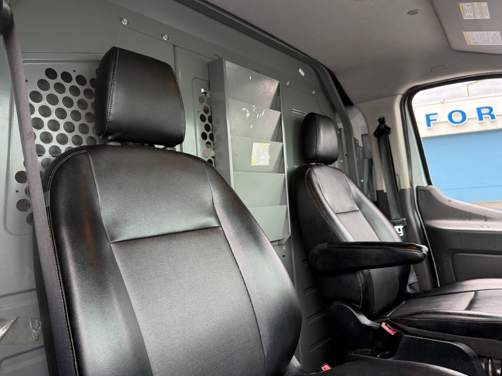 Used 2020 Ford Transit 250 Low Roof RWD image 24