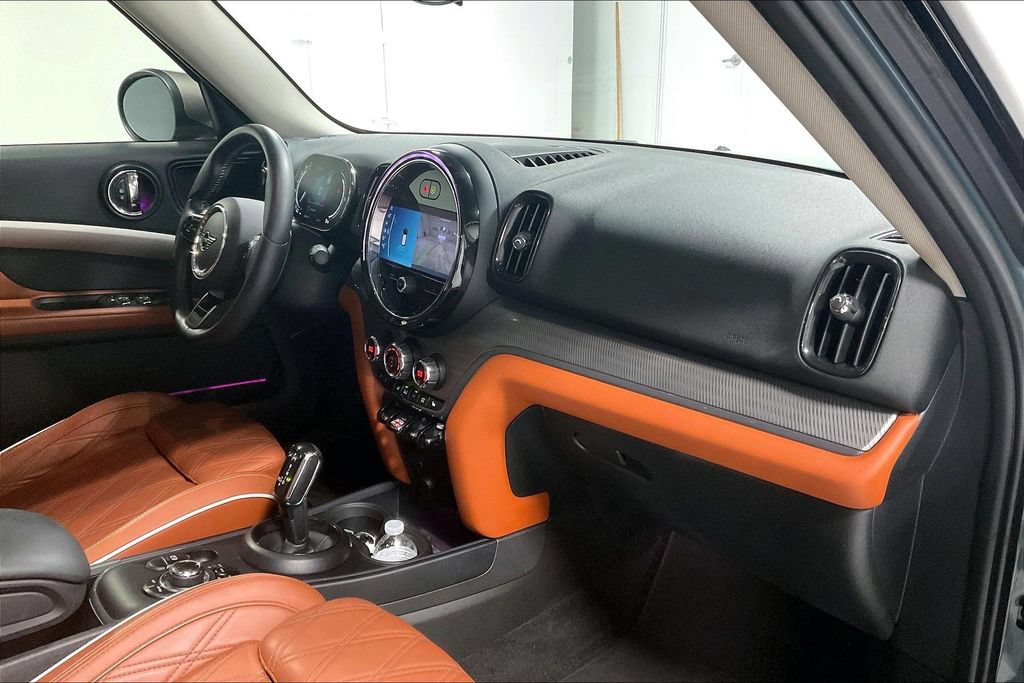 Used 2023 MINI Cooper Countryman S w/ Signature Upholstery Package FWD image 19