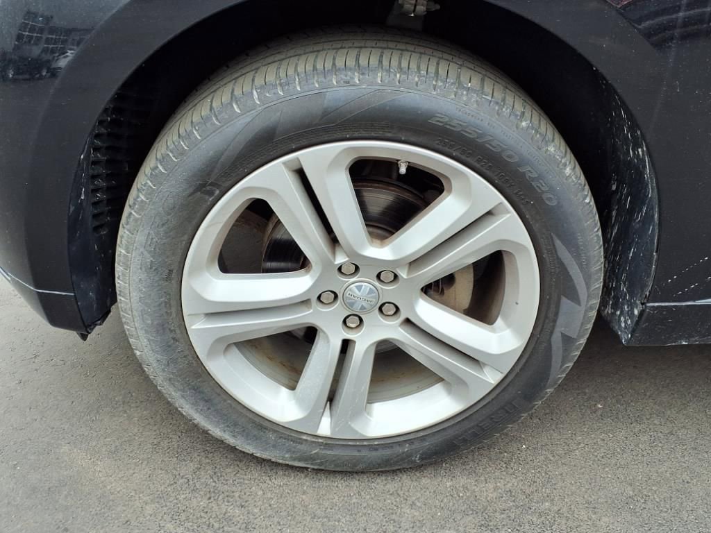 Used 2019 Jaguar F-PACE R-Sport image 9