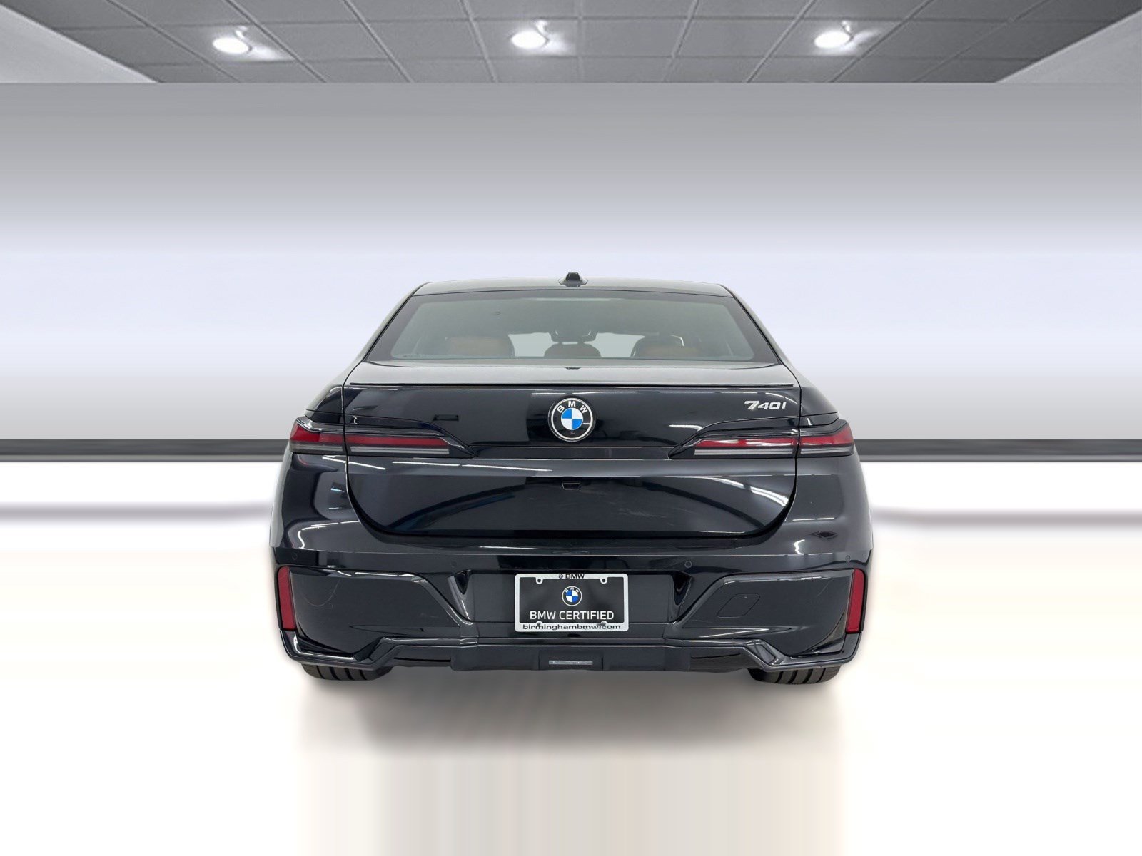 Certified 2023 BMW 740i image 10