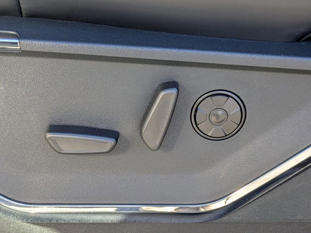 New 2026 Ford F250 Platinum image 21