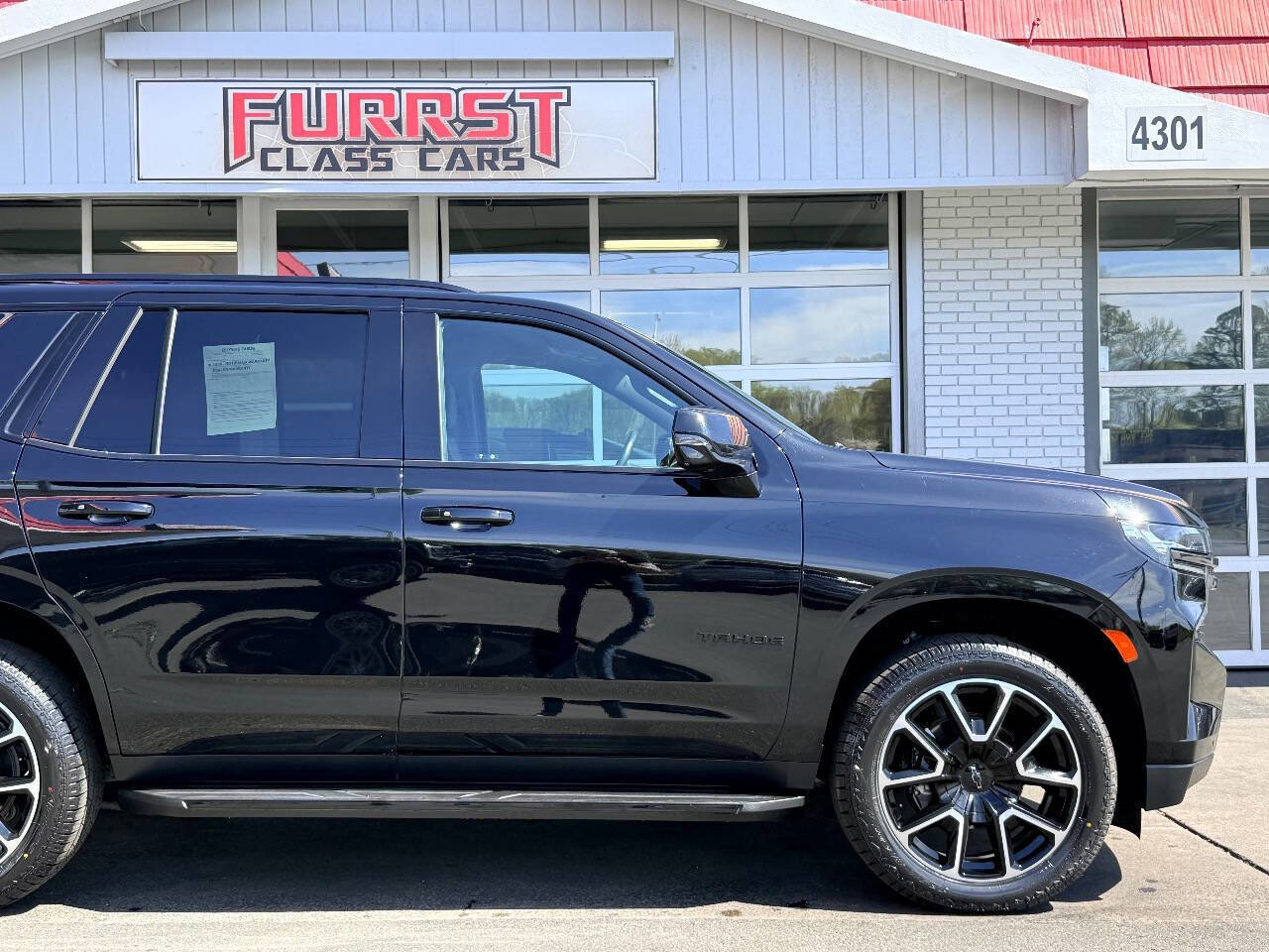 Used 2021 Chevrolet Tahoe RST w/ Luxury Package image 11