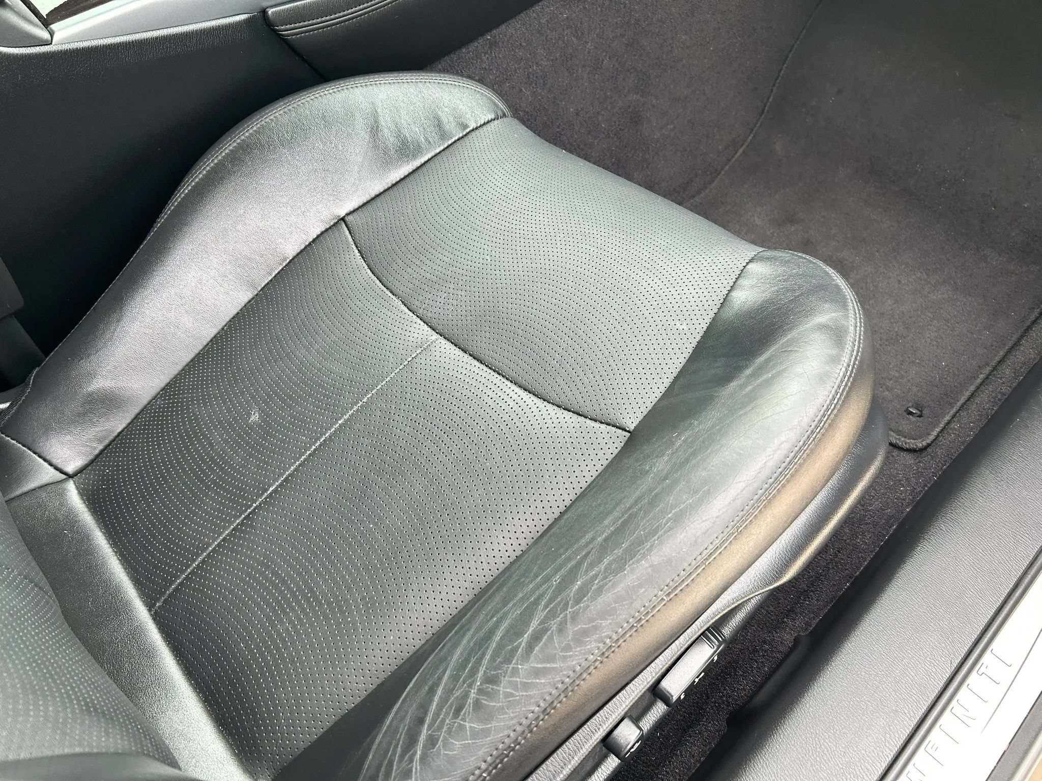 Used 2012 INFINITI M37 w/ Premium Pkg RWD image 14
