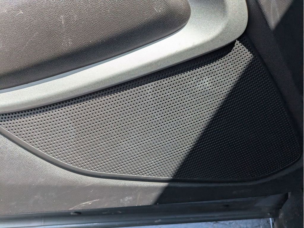 Used 2021 Chevrolet Camaro LS RWD image 16