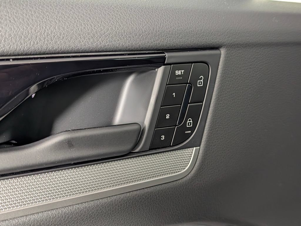 New 2026 Porsche Cayenne AWD/4WD image 26