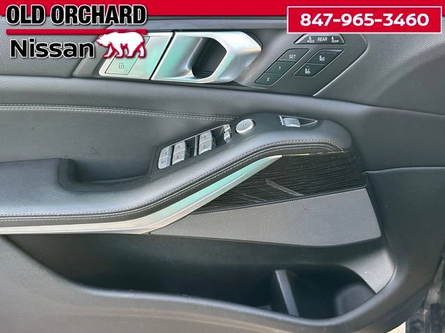 Used 2020 BMW X7 M50i AWD/4WD image 9