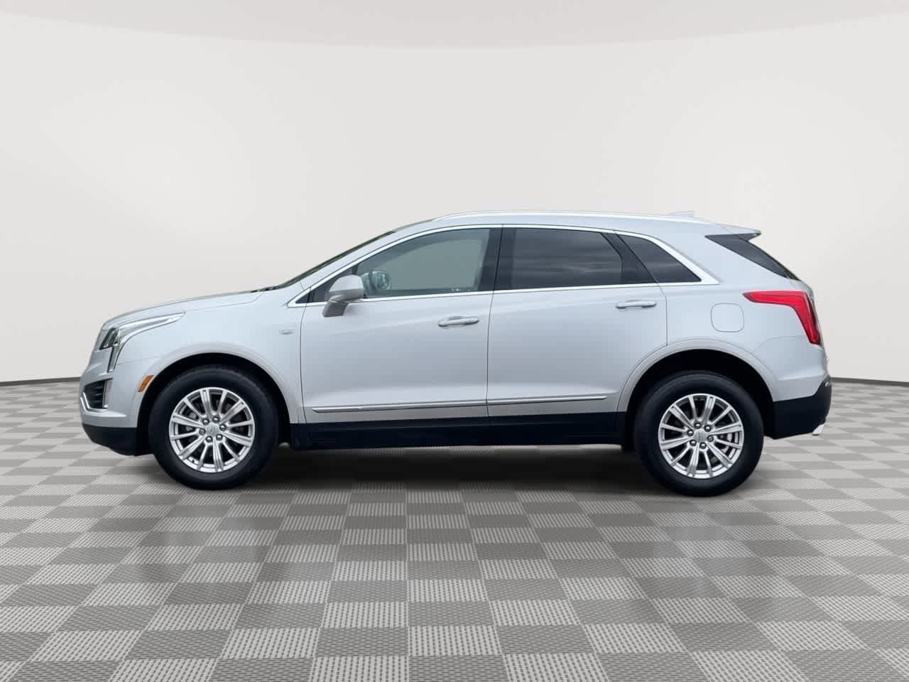 Used 2018 Cadillac XT5 AWD w/ LPO, Wheel Lock Package image 5