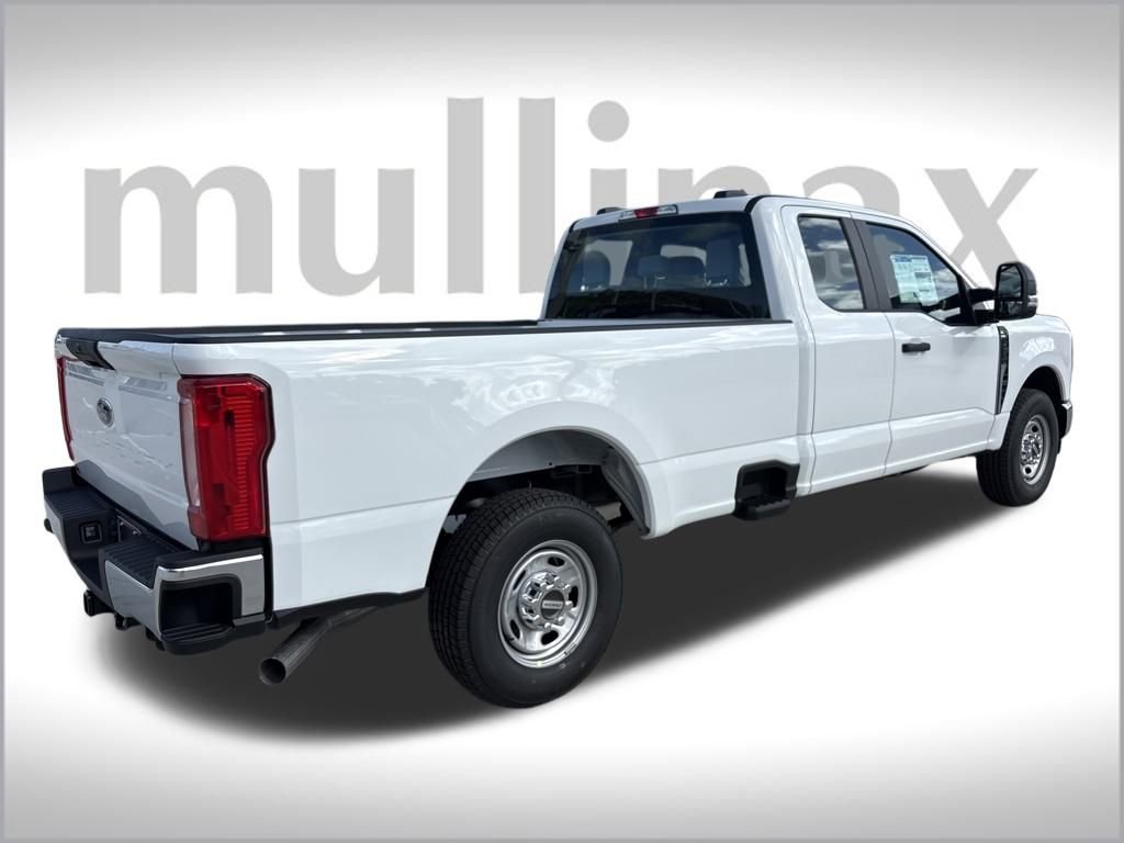 New 2026 Ford F250 XL w/ XL Chrome Package image 3