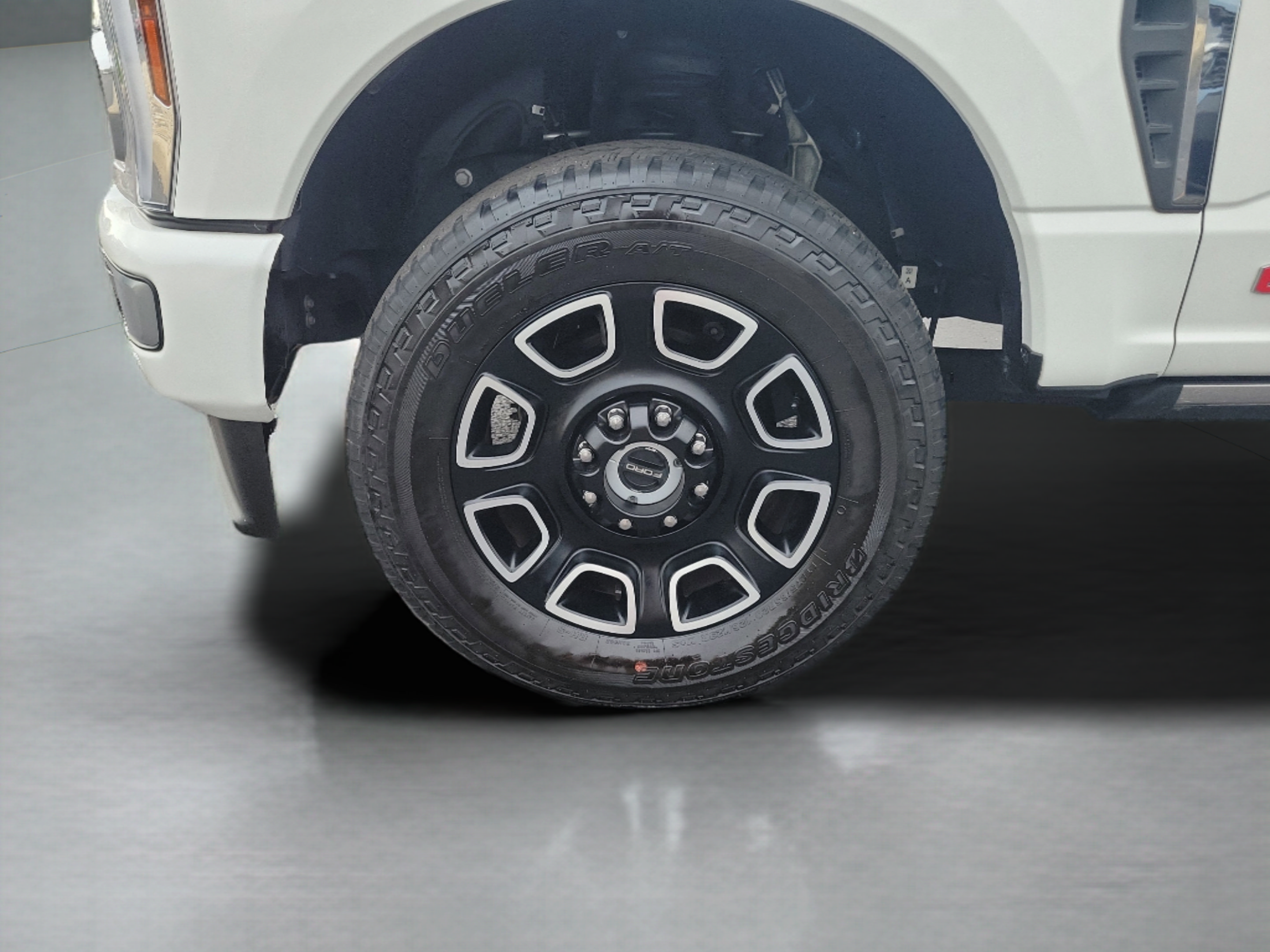 Used 2024 Ford F250 Platinum AWD/4WD image 30