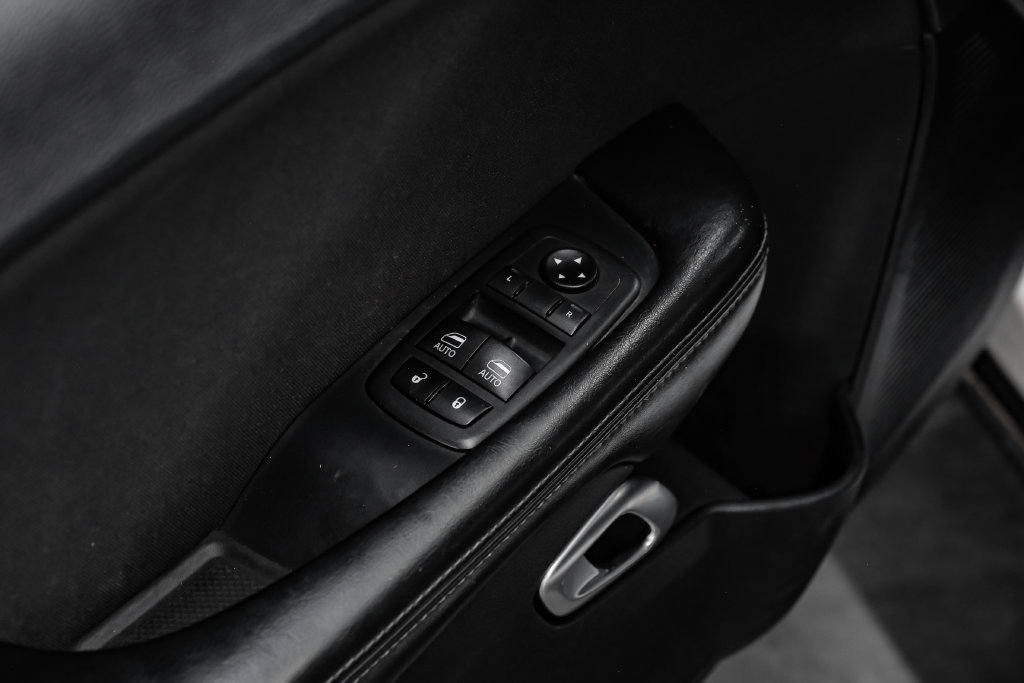 Used 2019 Dodge Challenger SXT w/ Blacktop Package RWD image 40