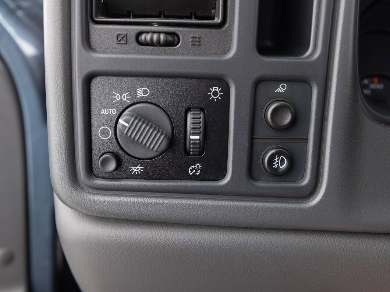 Used 2007 GMC Sierra 3500 SLE w/ Heavy-Duty Power Package RWD image 37