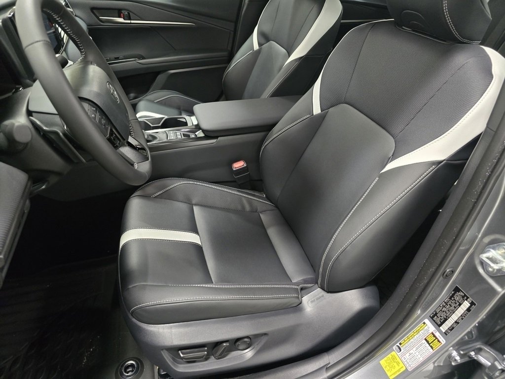 New 2026 Toyota Camry SE image 23