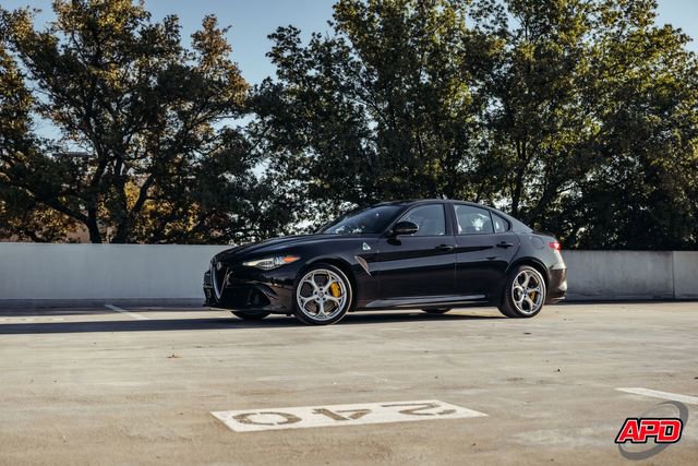 Used 2019 Alfa Romeo Giulia Quadrifoglio w/ Driver Assist Dynamic Package image 42