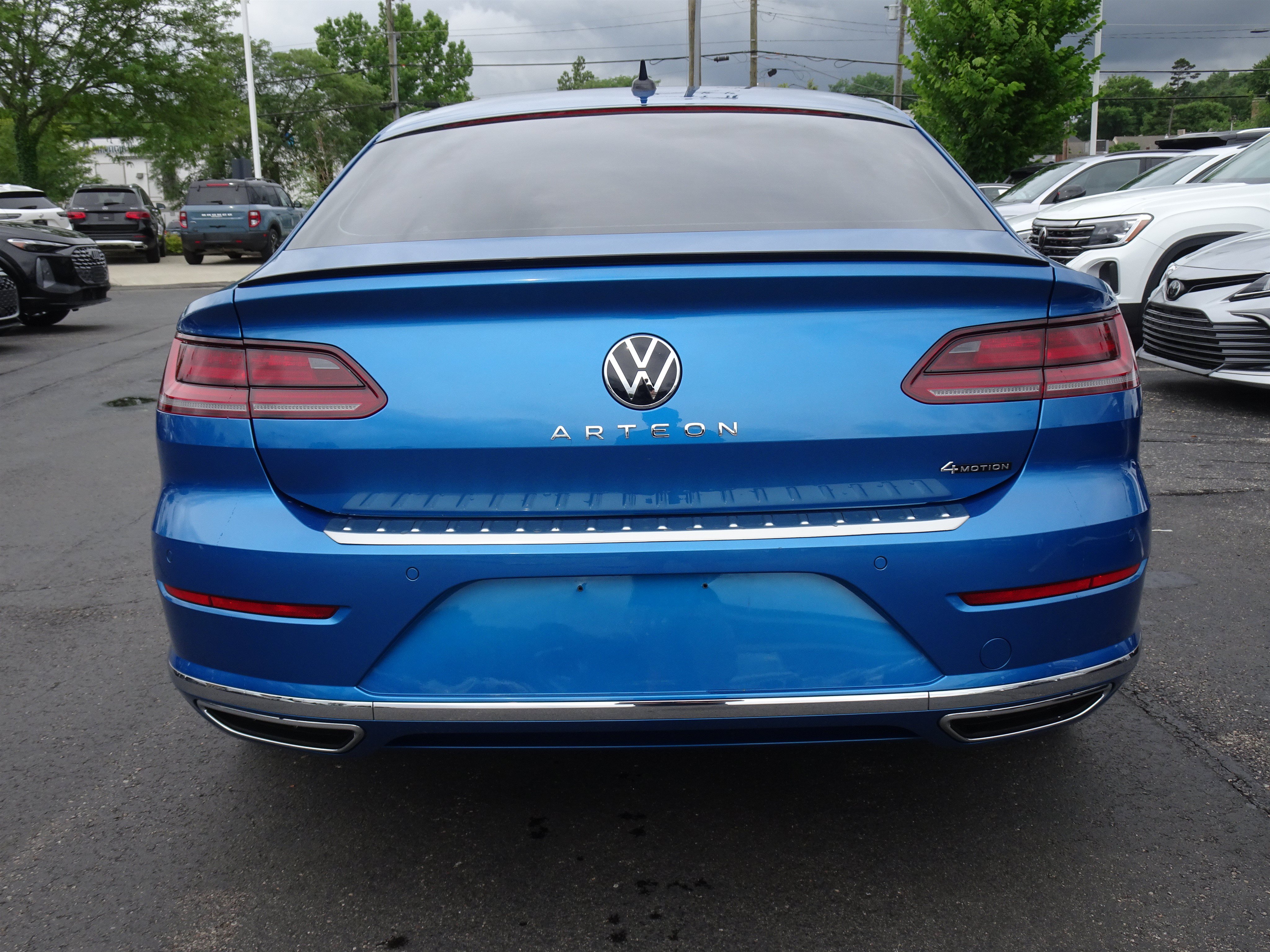 Used 2023 Volkswagen Arteon SEL Premium AWD/4WD image 4
