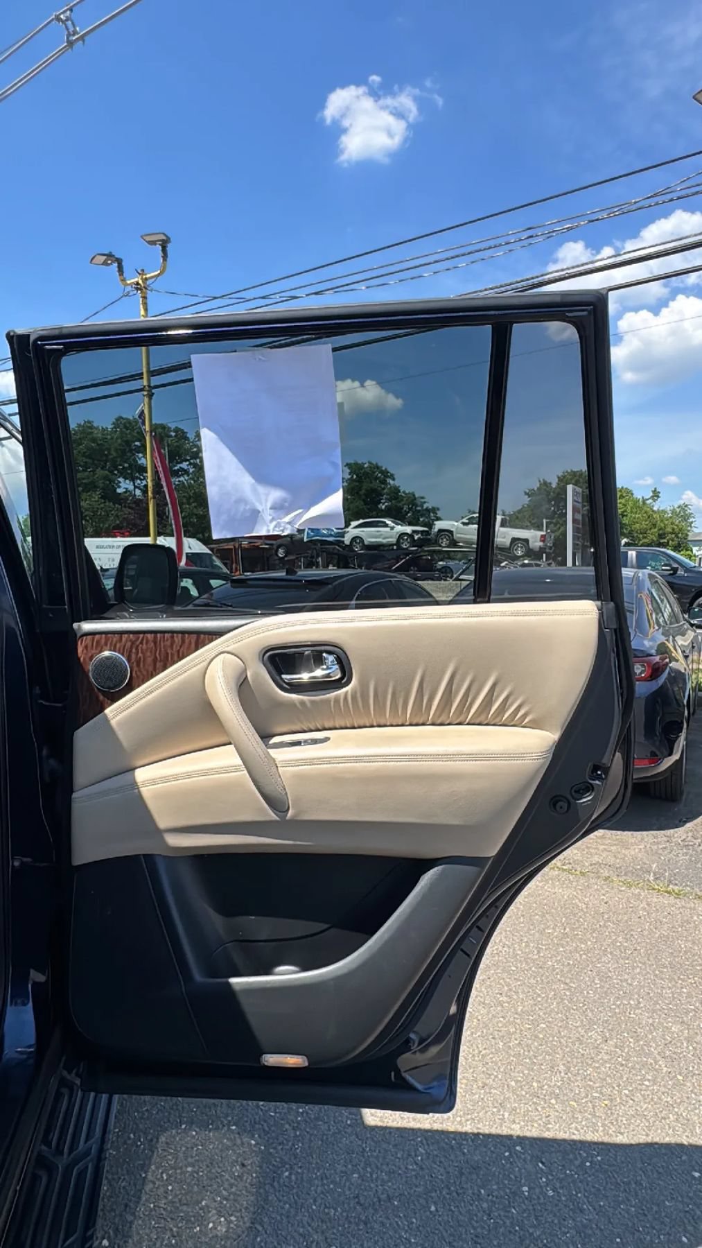 Used 2019 Nissan Armada Platinum w/ Interior Lighting Package AWD/4WD image 23