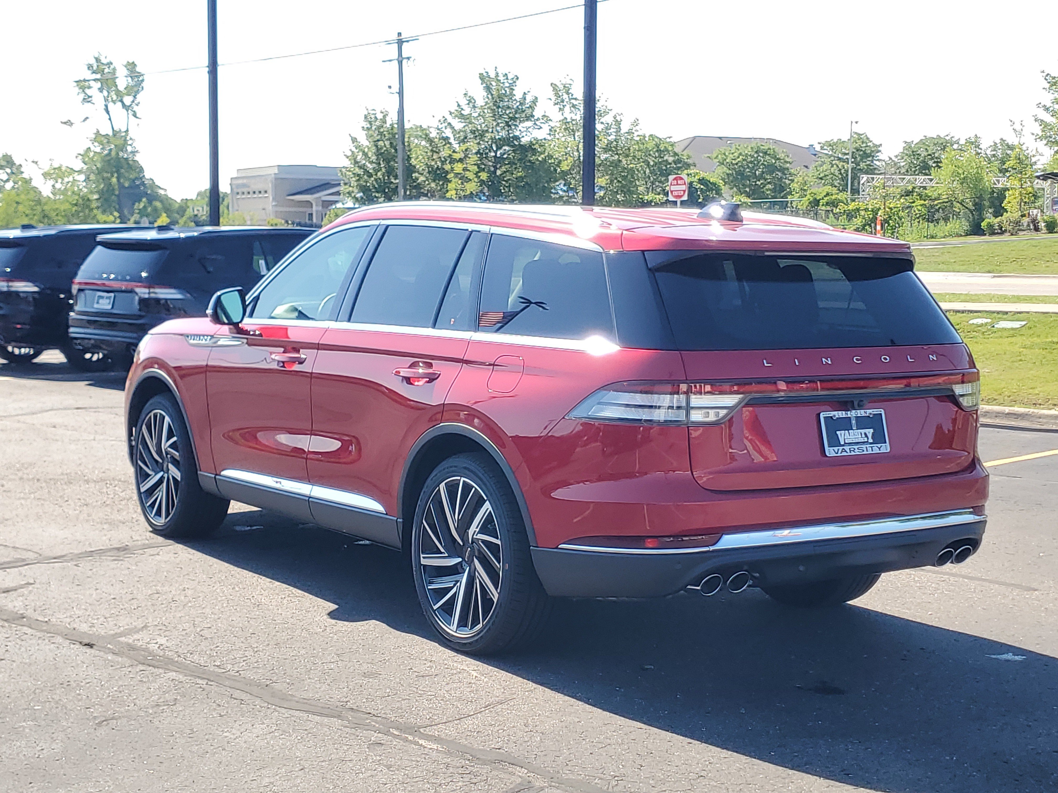 New 2026 Lincoln Aviator Reserve AWD/4WD image 3
