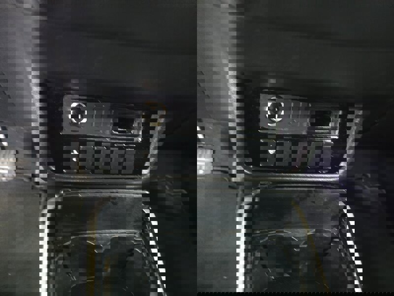 Used 2019 Mitsubishi Outlander SE image 24