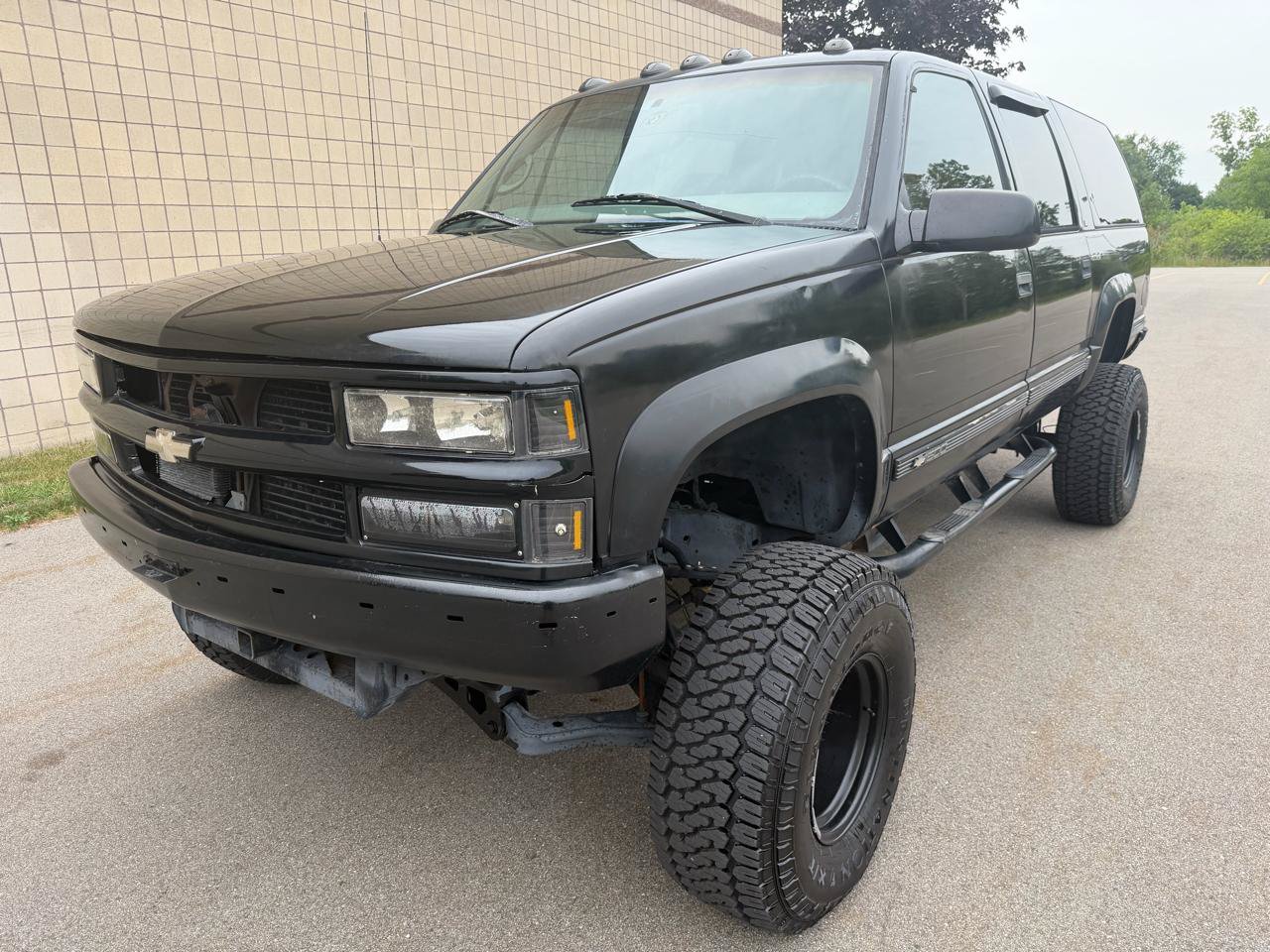 Used 1997 Chevrolet Suburban 4WD w/ Preferred Equipment Group 2 image 1